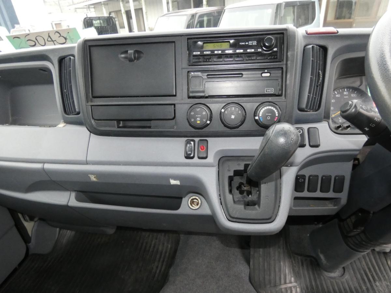 H25　1.4tパネルバン　オートマ260434|中古トラックの販売・買取・査定のアイナビ