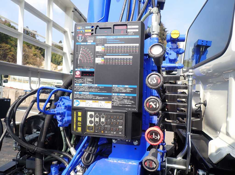 未使用車 タダノ 4段 ウィンチ 自動あゆみ 260PS 7速|中古トラックの販売・買取・査定のアイナビ