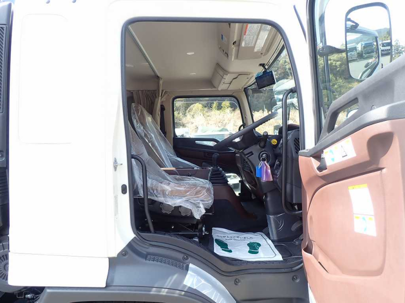 未使用車 タダノ 4段 ウィンチ 自動あゆみ 260PS 7速|中古トラックの販売・買取・査定のアイナビ