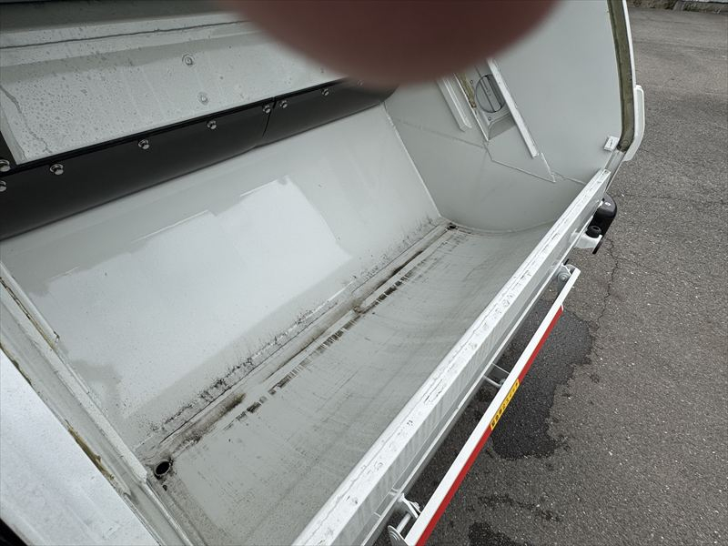 新明和プレス4.3㎥未使用|中古トラックの販売・買取・査定のアイナビ