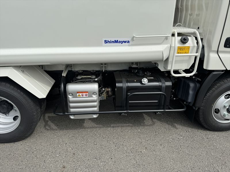 新明和プレス4.3㎥未使用|中古トラックの販売・買取・査定のアイナビ