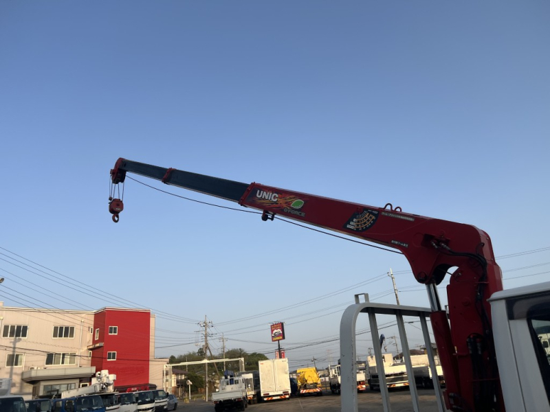 標準ロング2.6t吊3段古河ユニックURG263ラジコン|中古トラックの販売・買取・査定のアイナビ