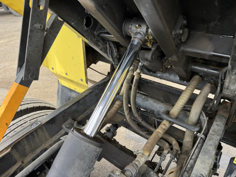 巻込み式5.0立米連続スイッチディーゼルハイブリッド|中古トラックの販売・買取・査定のアイナビ