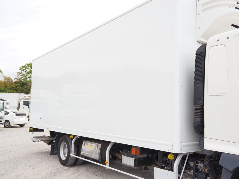 日野 冷凍バン レンジャー|中古トラックの販売・買取・査定のアイナビ