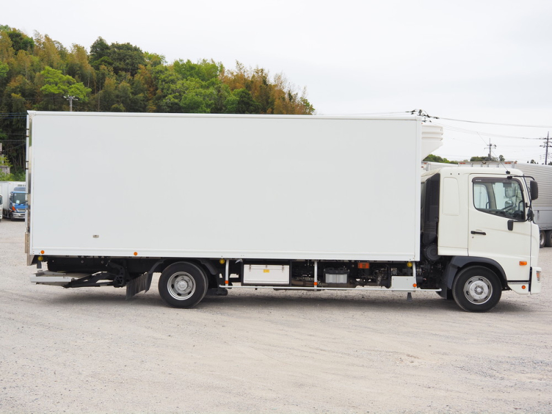 日野 冷凍バン レンジャー|中古トラックの販売・買取・査定のアイナビ