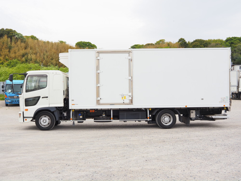 日野 冷凍バン レンジャー|中古トラックの販売・買取・査定のアイナビ