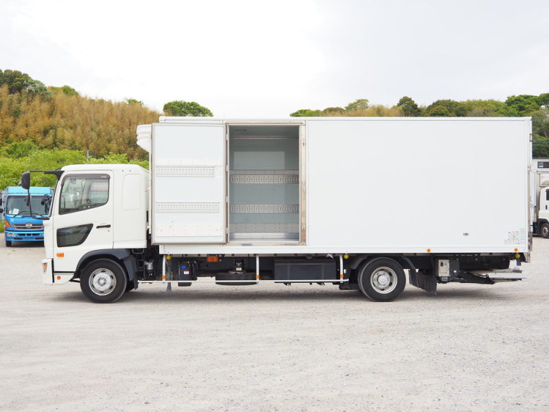 日野 冷凍バン レンジャー|中古トラックの販売・買取・査定のアイナビ