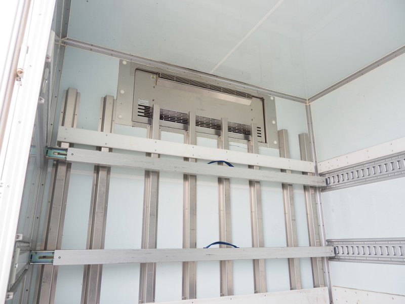 日野 冷凍バン レンジャー|中古トラックの販売・買取・査定のアイナビ