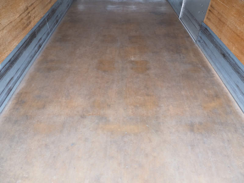 マツダ バン車 タイタン|中古トラックの販売・買取・査定のアイナビ