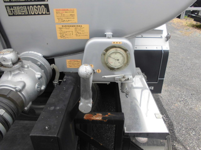 大型10tバキュームカー22t糞尿車10.6t積モリタエコノス製|中古トラックの販売・買取・査定のアイナビ