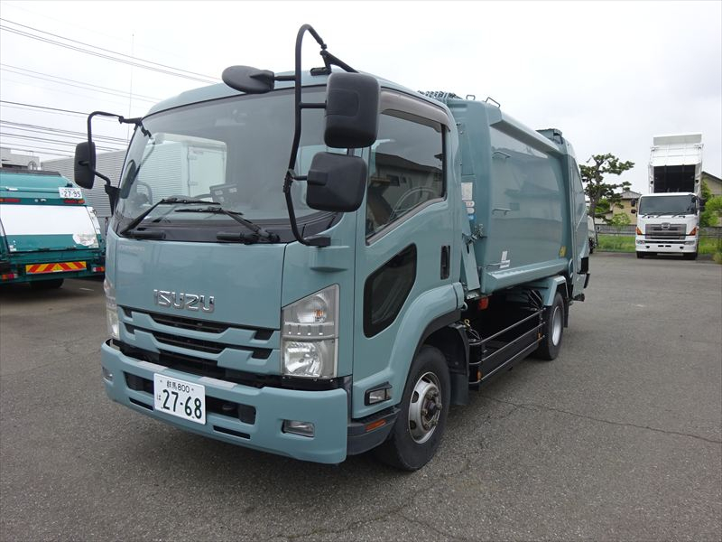 増tプレス8.6㎥新明和|中古トラックの販売・買取・査定のアイナビ