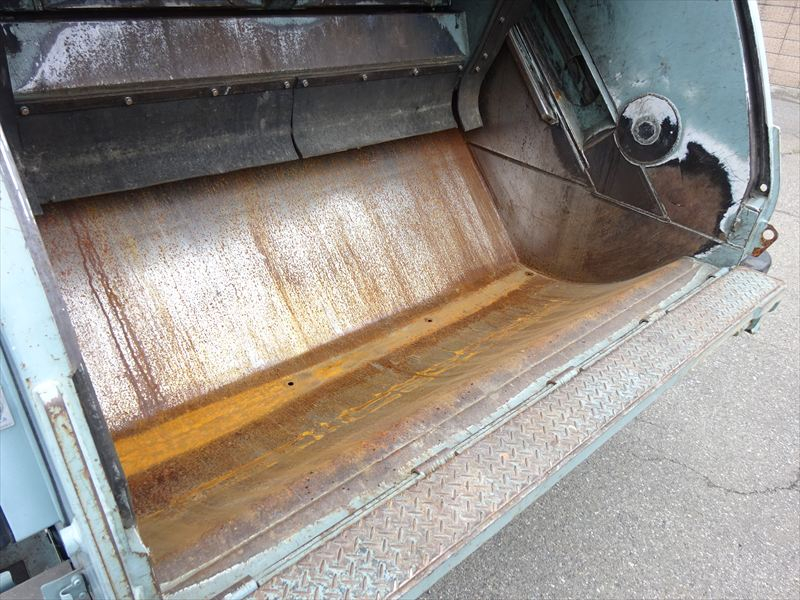 増tプレス8.6㎥新明和|中古トラックの販売・買取・査定のアイナビ