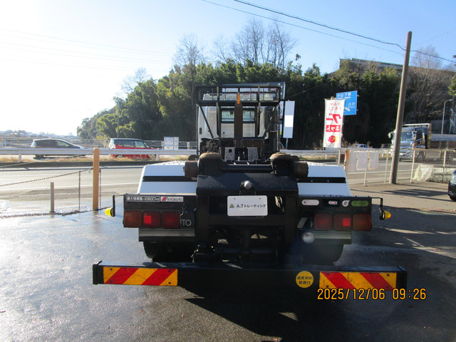 H27プロフィア脱着装置付コンテナ専用車10.6t積載|中古トラックの販売・買取・査定のアイナビ