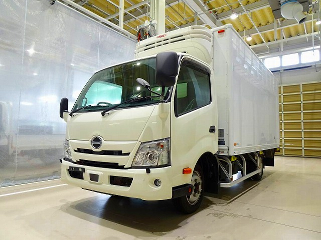 デュトロ2t4WDFJLワイドロング中温冷凍車|中古トラックの販売・買取・査定のアイナビ