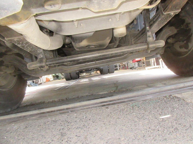 クオン低走行コンテナ専用車|中古トラックの販売・買取・査定のアイナビ