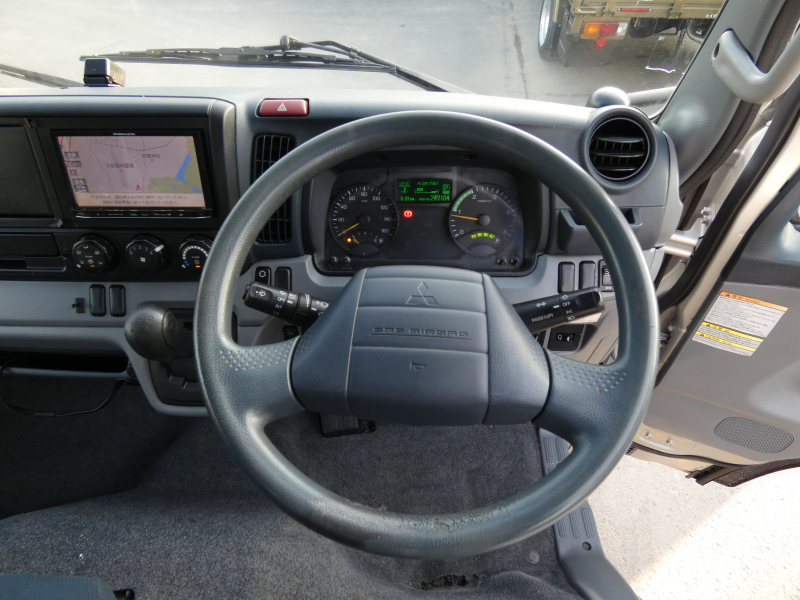 H27　2トン アルミバン バックカメラ ETC　260429|中古トラックの販売・買取・査定のアイナビ