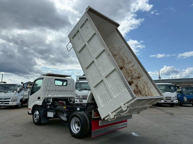保証対象車両土砂禁ダンプ4ナンバー新明和工業4.6立米5速MT|中古トラックの販売・買取・査定のアイナビ