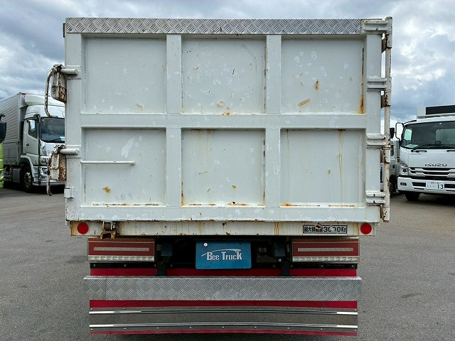 保証対象車両土砂禁ダンプ4ナンバー新明和工業4.6立米5速MT|中古トラックの販売・買取・査定のアイナビ