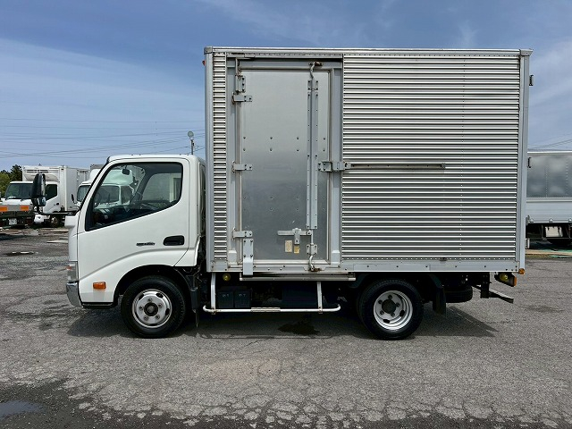 標準幅×ショート★10尺ボディ★内高:212cm★オートマ車★|中古トラックの販売・買取・査定のアイナビ