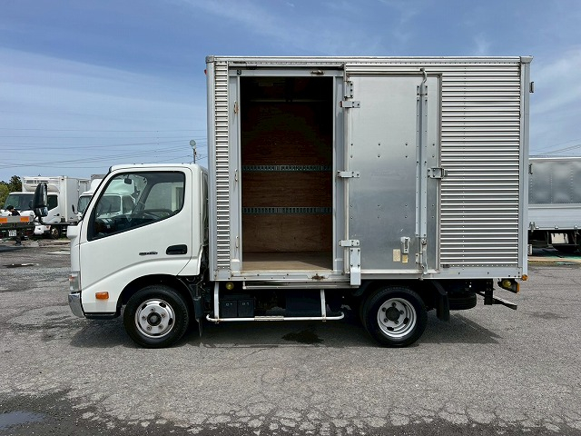 標準幅×ショート★10尺ボディ★内高:212cm★オートマ車★|中古トラックの販売・買取・査定のアイナビ