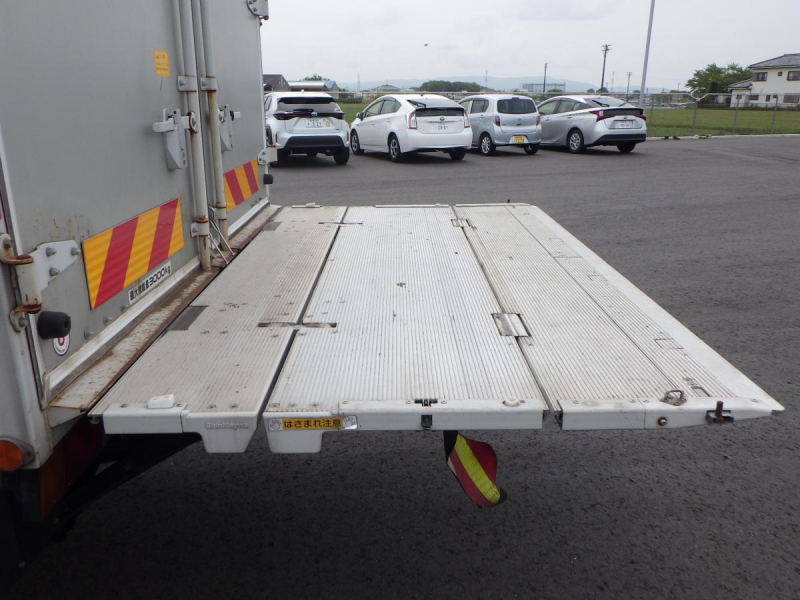 ワイドロング格納ゲート全低床積載3tAT車輌総重量6,845kg|中古トラックの販売・買取・査定のアイナビ
