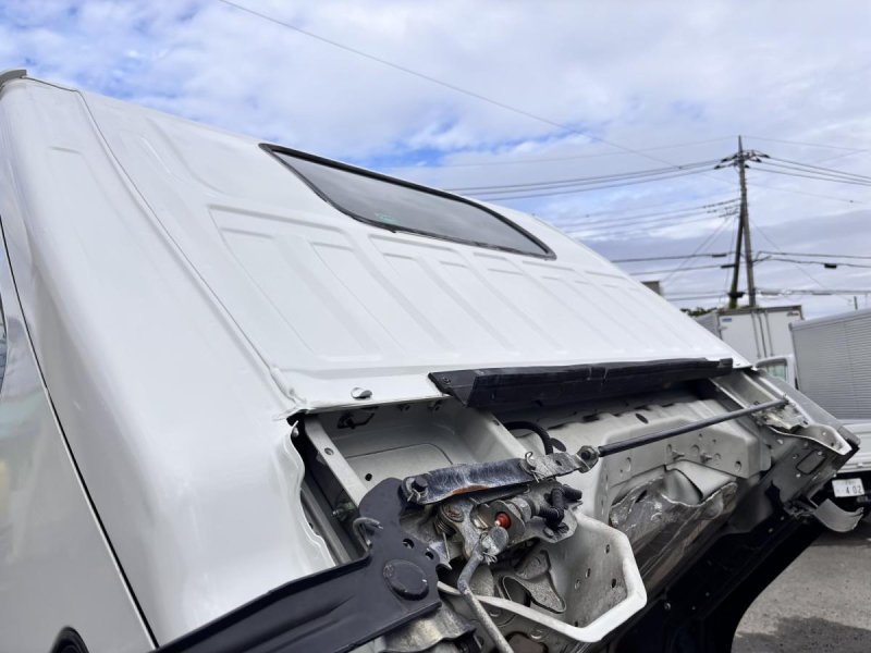 エルフ 10尺平ボディー AT車 車検付き 積載2000kg|中古トラックの販売・買取・査定のアイナビ