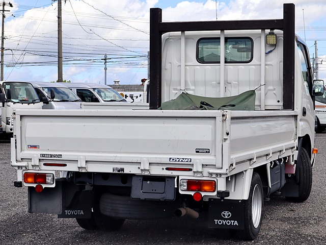 平ボディ　積載1250KG　車両総重量2995Kg|中古トラックの販売・買取・査定のアイナビ