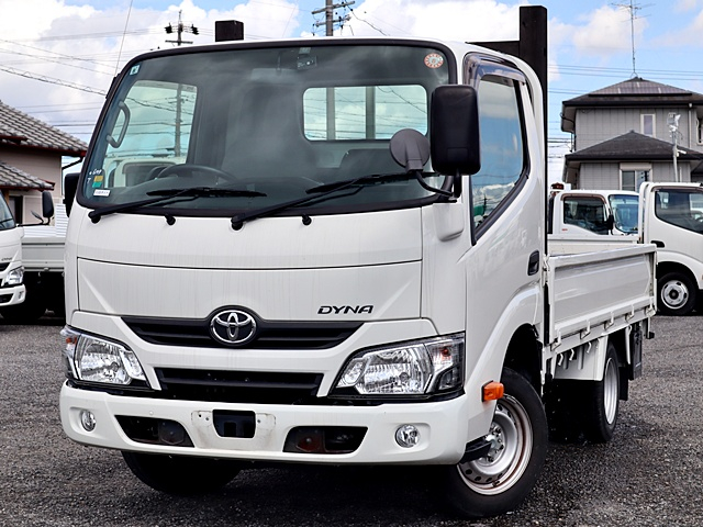 平ボディ　積載1250KG　車両総重量2995Kg|中古トラックの販売・買取・査定のアイナビ