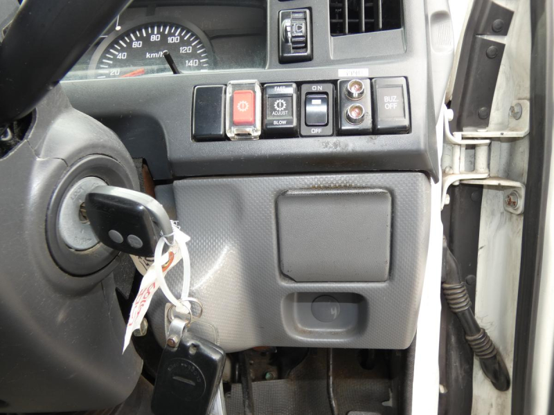 H25 1.5トン　パネルバン　オートマ|中古トラックの販売・買取・査定のアイナビ