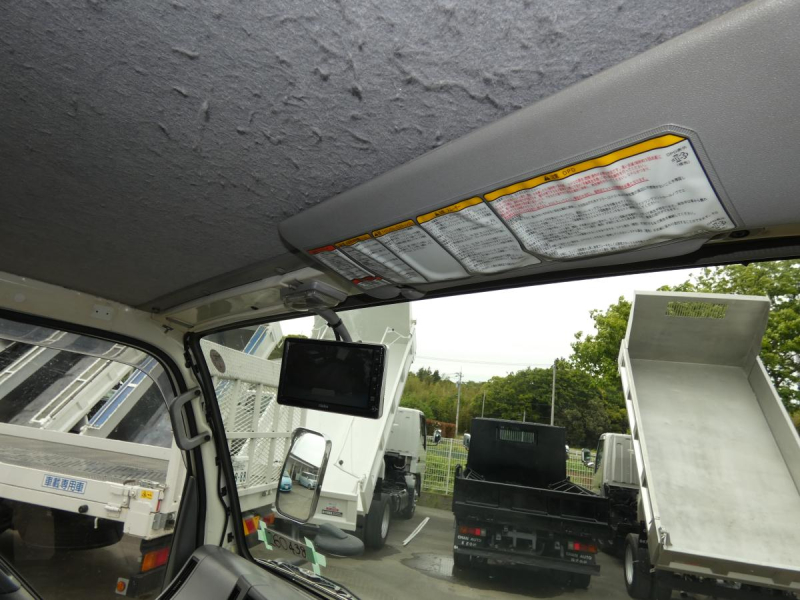 H25 1.5トン　パネルバン　オートマ|中古トラックの販売・買取・査定のアイナビ