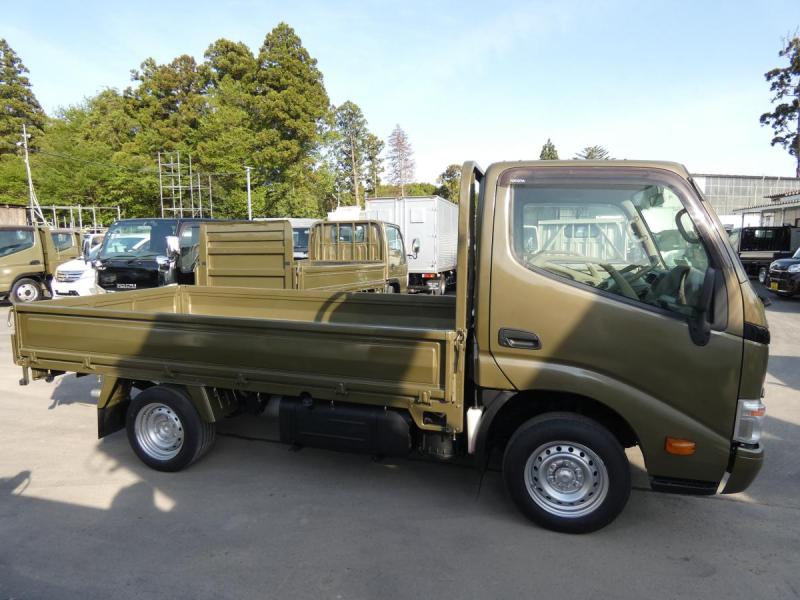 H 26 1.25トン　平ボディー　AT　三方開|中古トラックの販売・買取・査定のアイナビ