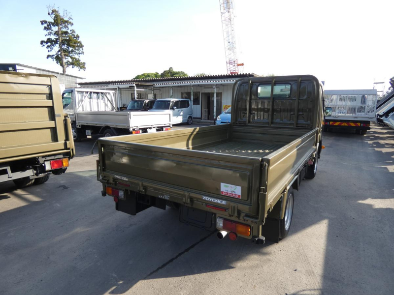 H 26 1.25トン　平ボディー　AT　三方開|中古トラックの販売・買取・査定のアイナビ