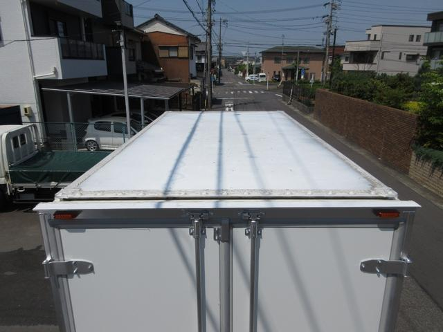 日野 バン車 デュトロ|中古トラックの販売・買取・査定のアイナビ