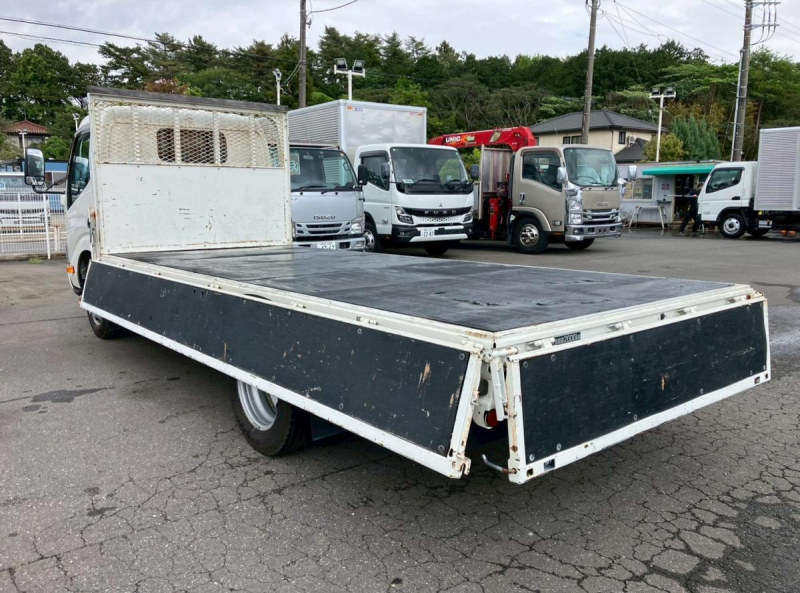☆R4　標準/ロング　AT　電動パーキング　床板張替済み|中古トラックの販売・買取・査定のアイナビ