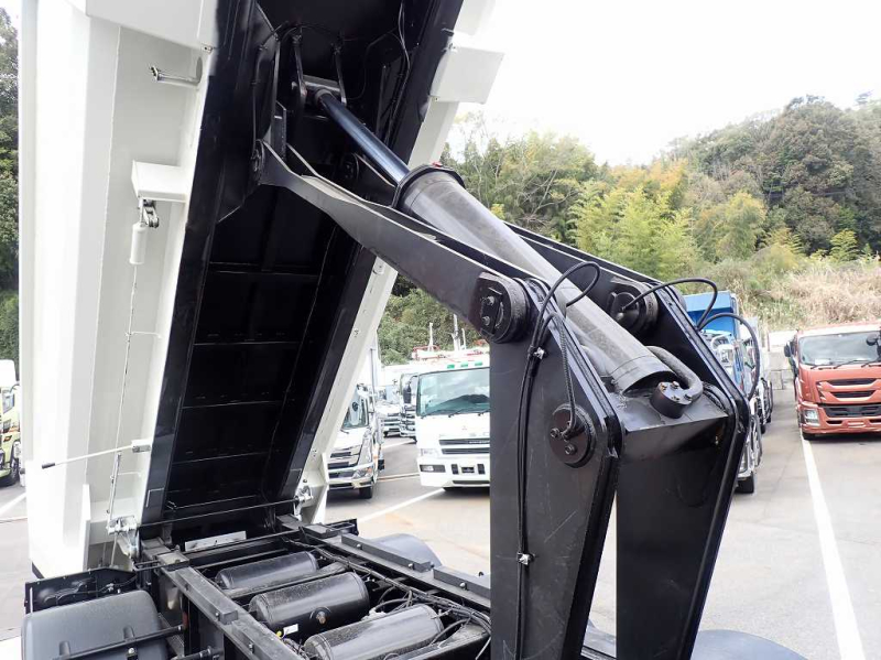 3軸 ダンプセミトレーラ 極東製 飛散防止装置(枠のみ)|中古トラックの販売・買取・査定のアイナビ