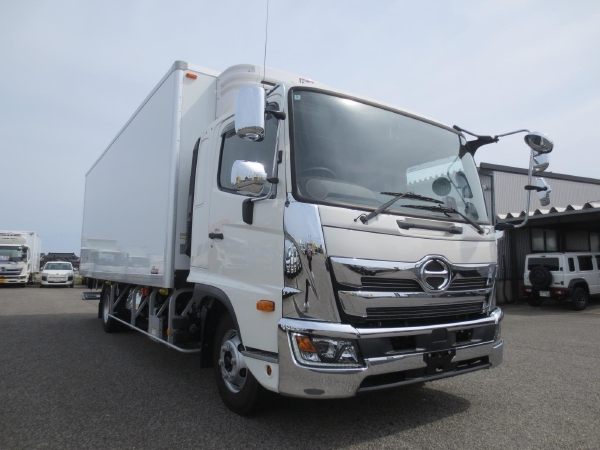 日野レンジャー冷蔵冷凍車ゲート付|中古トラックの販売・買取・査定のアイナビ