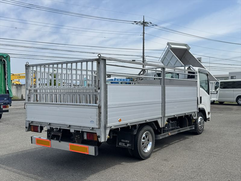 家畜運搬車　積載3.5t|中古トラックの販売・買取・査定のアイナビ
