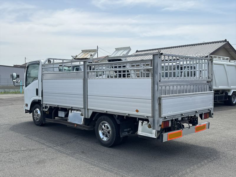 家畜運搬車　積載3.5t|中古トラックの販売・買取・査定のアイナビ