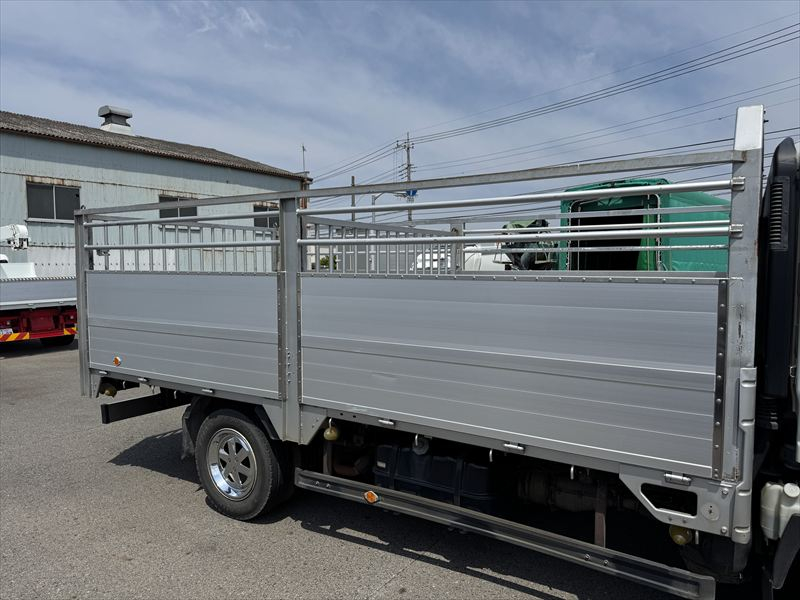家畜運搬車　積載3.5t|中古トラックの販売・買取・査定のアイナビ