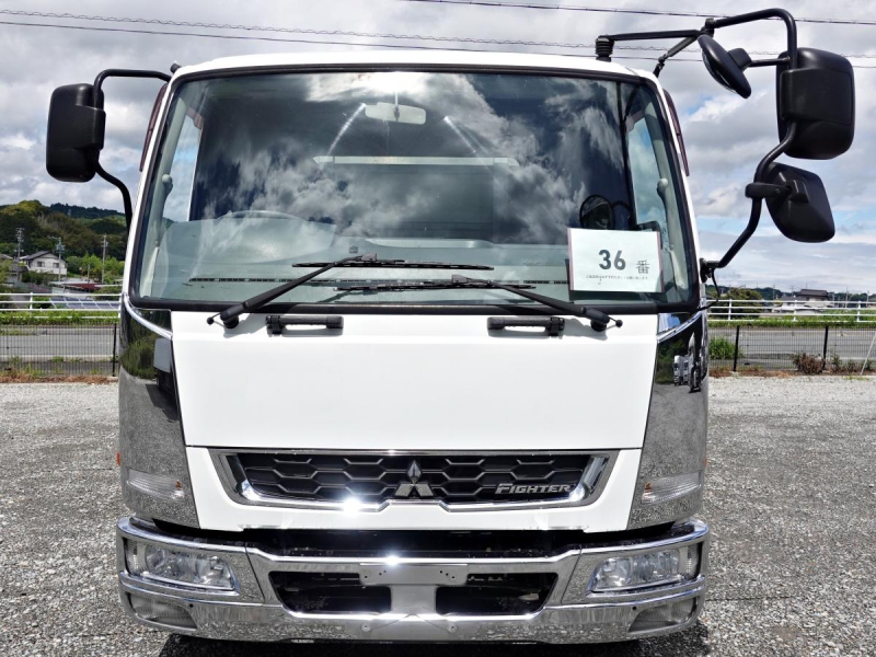 増トン積載8.3t平ボディー|中古トラックの販売・買取・査定のアイナビ