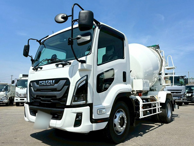 保証対象車両増トンショートキャブカヤバ工業KYB240馬力|中古トラックの販売・買取・査定のアイナビ