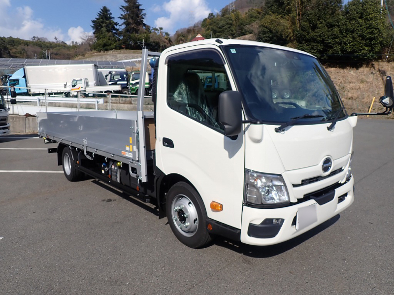 未使用 アルミ平 ワイド 超ロング 積載3.5t 150PS 6速|中古トラックの販売・買取・査定のアイナビ