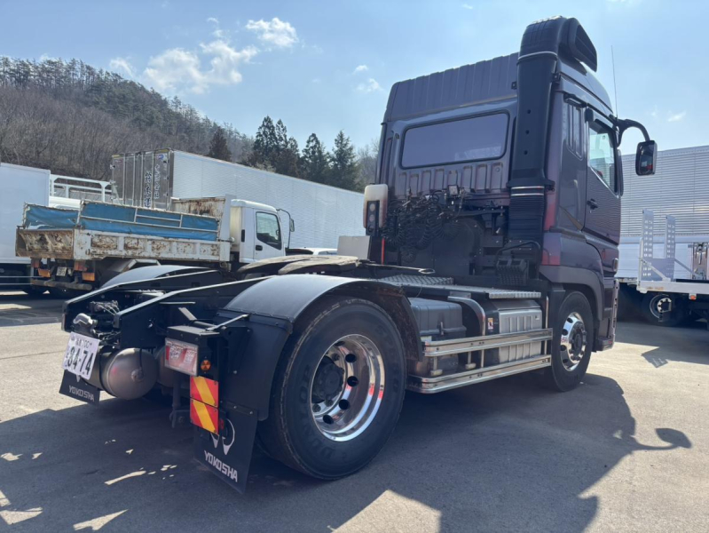 R3Sグレートトラクタハイルーフ実走19.1万km|中古トラックの販売・買取・査定のアイナビ