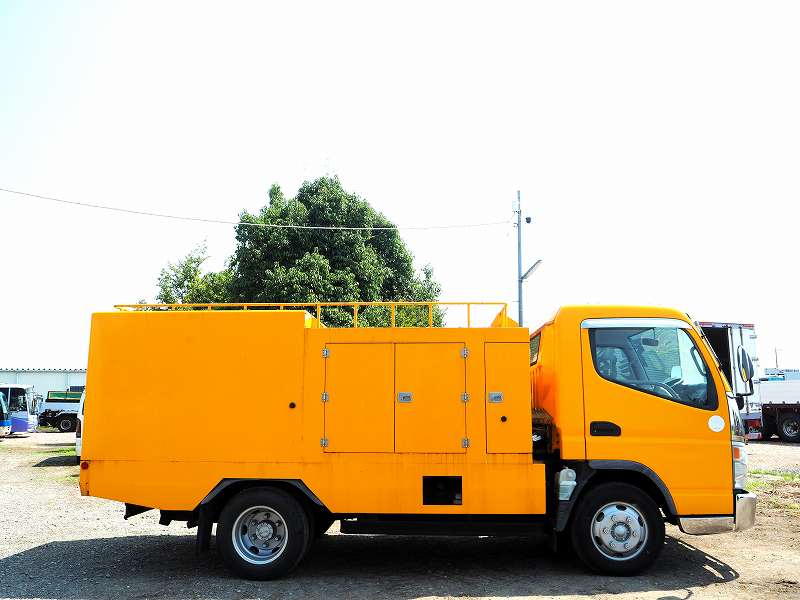 三菱ふそうキャンターマルナカ製高圧洗浄車自動ホースリール|中古トラックの販売・買取・査定のアイナビ