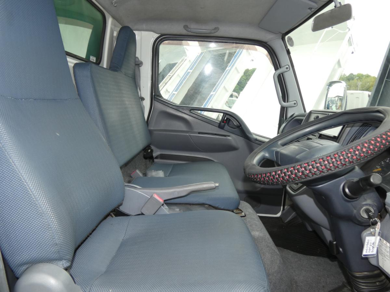 H25　キャンター　2トン　オートマ　幌車|中古トラックの販売・買取・査定のアイナビ