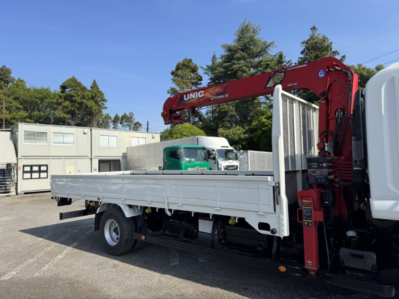 ベッド付2.9t吊4段古河ユニックURG344ラジコン付き|中古トラックの販売・買取・査定のアイナビ