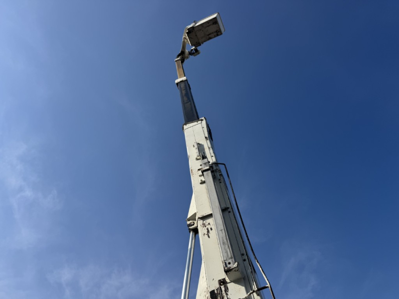 アイチSN15B14.6m絶縁バケット200㎏サブBTウインチ|中古トラックの販売・買取・査定のアイナビ