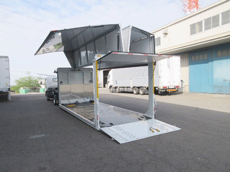 ★ウイング式(バン型)キャリアカー★積載2450kg★動画あり|中古トラックの販売・買取・査定のアイナビ