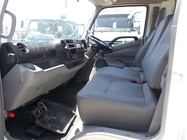 デユトロ 前後散水車 PTO付|中古トラックの販売・買取・査定のアイナビ