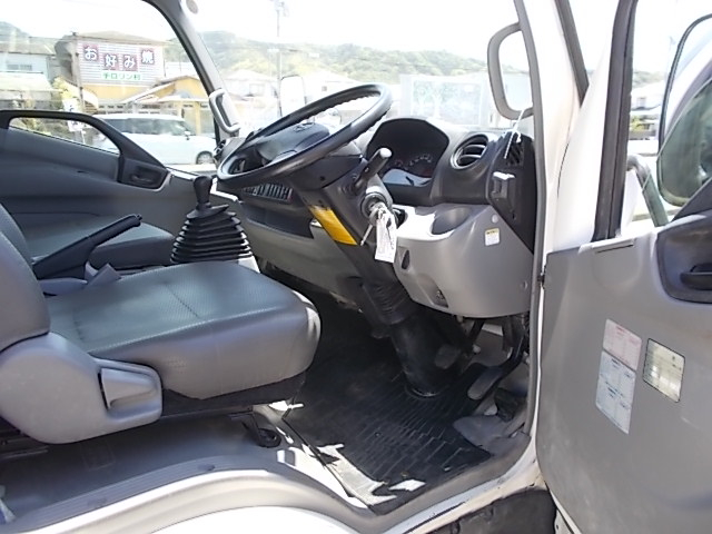 デユトロ 前後散水車 PTO付|中古トラックの販売・買取・査定のアイナビ